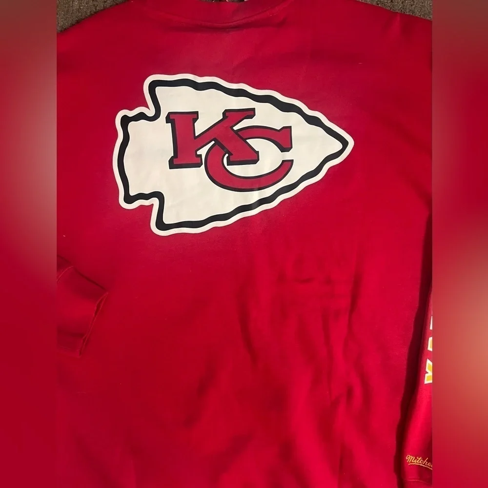 MITCHELL & NESS - Mens Red NFL There & Back Fleece Crew Neck Sweathirt - Size XL - Picture 2 of 12